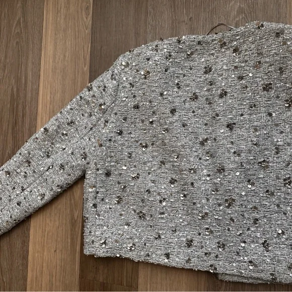 ZARA ZW NWT XL Collection Sequin Silver Jacket
Great for the Holidays &NYE - Picture 13 of 16
